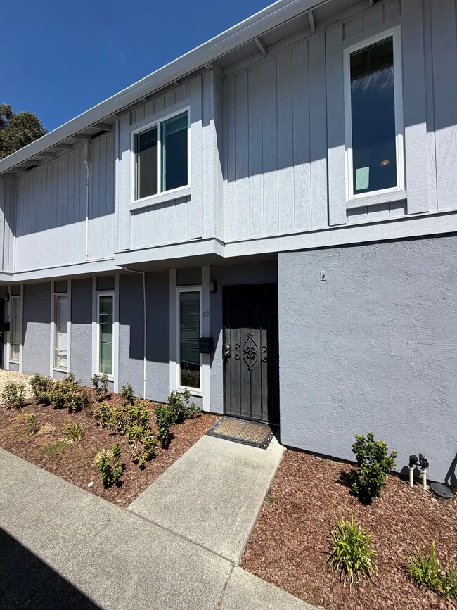 85 El Toro Ct Fairfield, CA 94533 photo 2