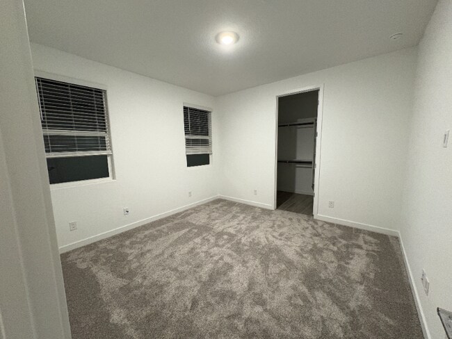 17361 W Smoketree Dr Surprise, AZ 85387 photo 4