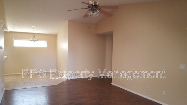 3122 N 115th Ln Avondale, AZ 85392 photo 2