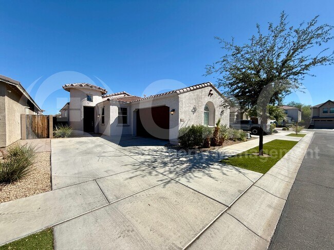 2922 E Wayland Dr Phoenix, AZ 85040 photo 2
