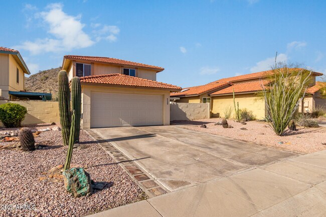 9422 S 43rd Pl photo 3