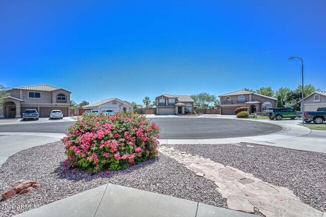 9164 N 95th Ln Peoria, AZ 85345 photo 4