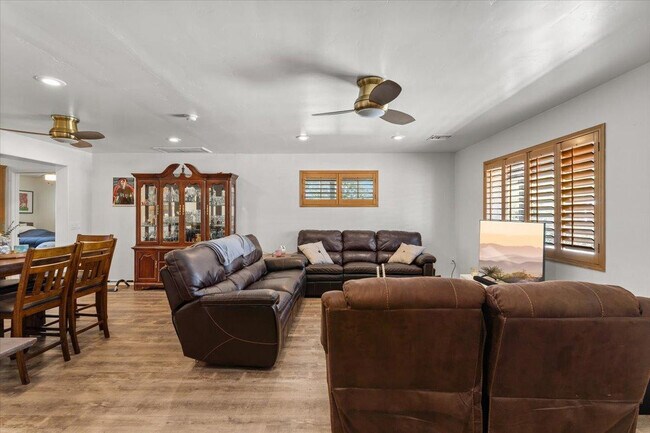 535 W 19th St Tempe, AZ 85281 photo 4