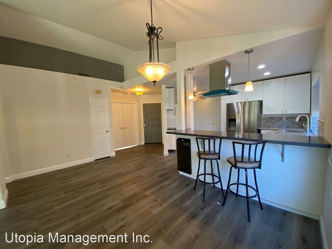 3839 King St La Mesa, CA 91941