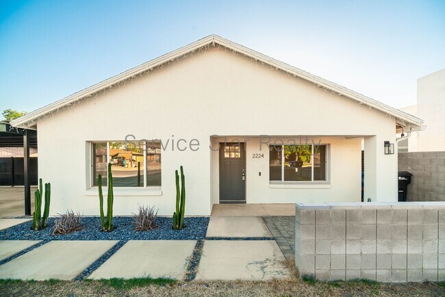 2224 N 37th Pl Phoenix, AZ 85008 photo 3