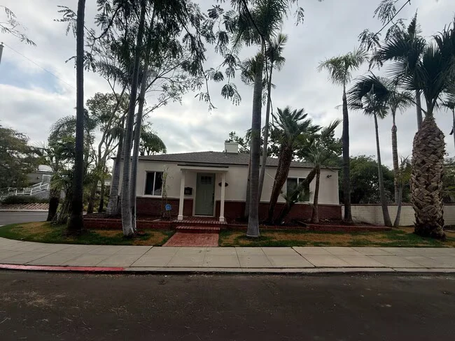 4395 Aragon Way San Diego, CA 92115 photo 2
