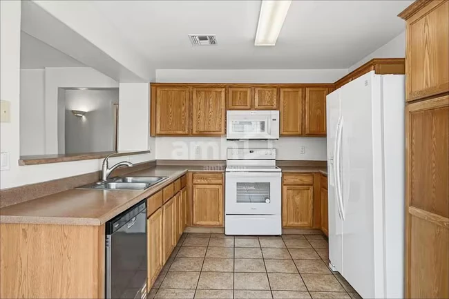 236 W Angus Rd Queen Creek, AZ 85143 photo 3