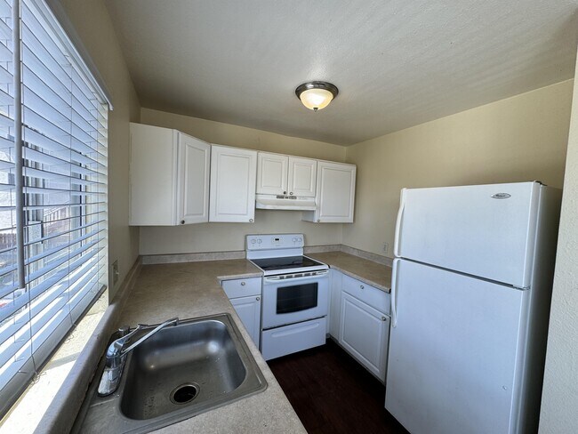 1464 38th St San Diego, CA 92105 photo 4