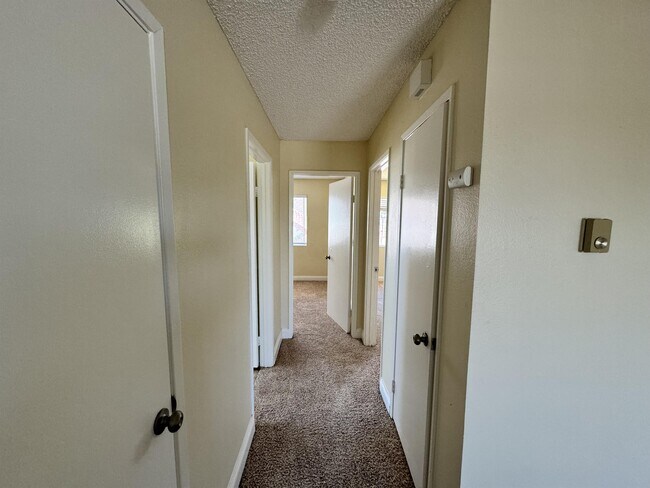 1464 38th St San Diego, CA 92105 photo 5