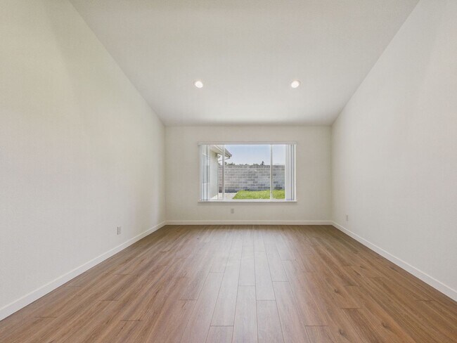442 Fontanelle Dr San Jose, CA 95111 photo 5