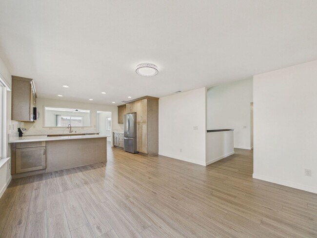 442 Fontanelle Dr San Jose, CA 95111 photo 4