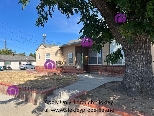 1511 Jacobsen Street photo 3