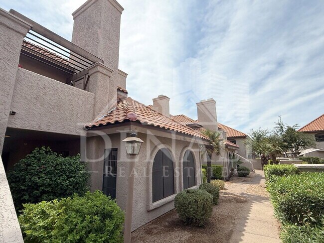 1211 N Miller Rd Scottsdale, AZ 85257 photo 2