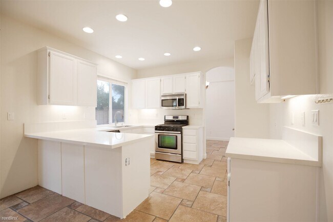 43186 Sereno Dr Temecula, CA 92592 photo 2