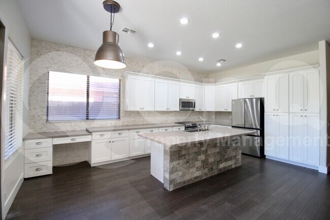 1801 E Sagebrush St Gilbert, AZ 85296 photo 2