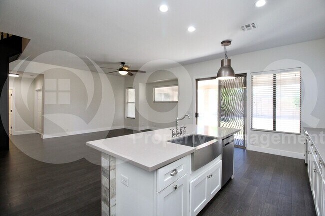 1801 E Sagebrush St Gilbert, AZ 85296 photo 5