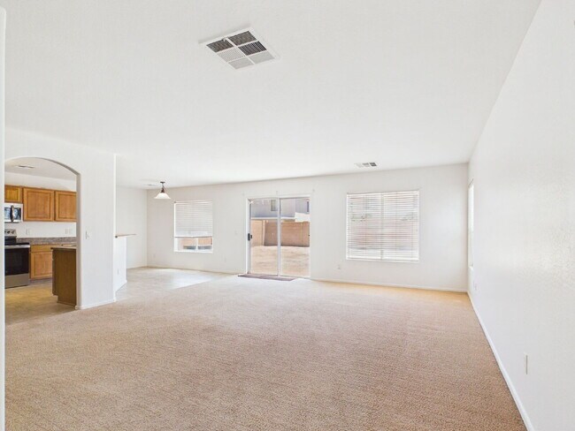 1661 W Harding Ave Coolidge, AZ 85128 photo 4