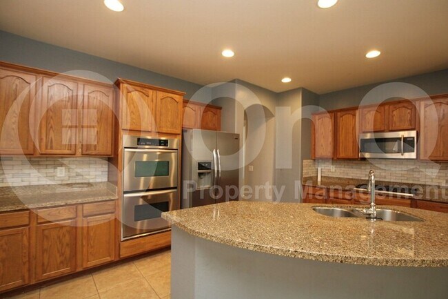16577 W Sherman St Goodyear, AZ 85338 photo 2