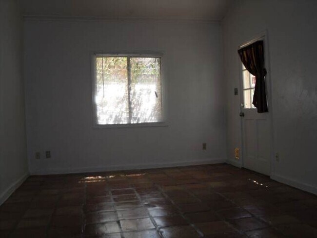 504 W Brown St Tempe, AZ 85281 photo 3