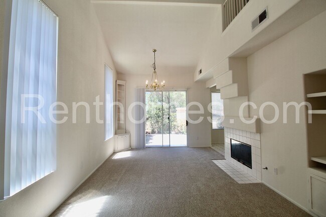 9411 Questa Pointe San Diego, CA 92126 photo 2