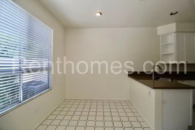 9411 Questa Pointe San Diego, CA 92126 photo 5