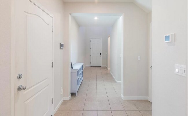 5431 Gallier Loop Antioch, CA 94531 photo 2