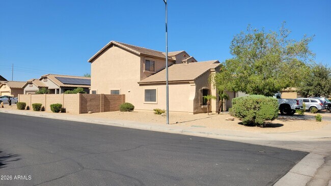 15174 W Desert Hills Dr Surprise, AZ 85379 photo 3