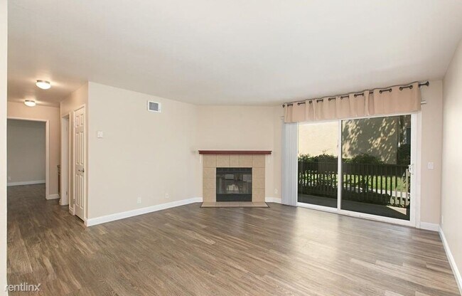 145 W El Norte Pkwy Escondido, CA 92026 photo 2