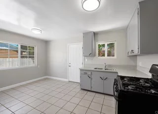 6945 Saranac St San Diego, CA 92115 photo 4