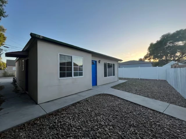 6945 Saranac St San Diego, CA 92115