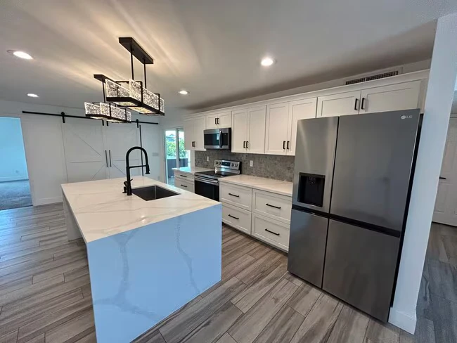 3507 E Claire Dr Phoenix, AZ 85032 photo 5