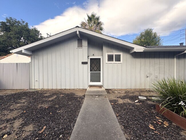 1061 Alma St Palo Alto, CA 94301