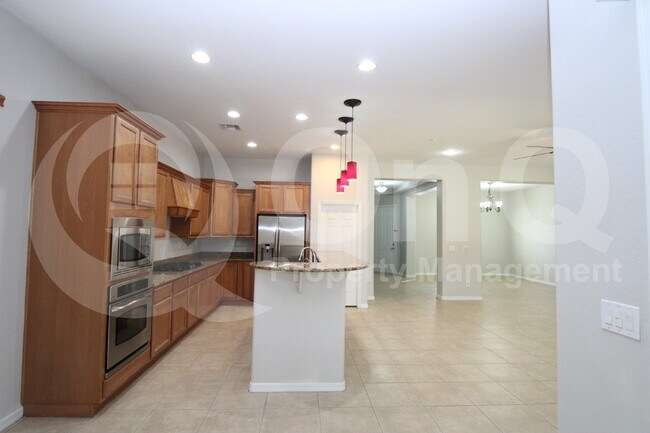 29218 N 19th Ln Phoenix, AZ 85085 photo 3