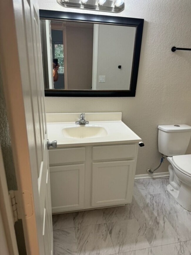 1336 E Mountain View Rd Phoenix, AZ 85020 photo 5