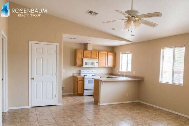 1502 W Palmer Dr Phoenix, AZ 85021 photo 3