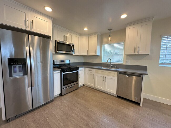 3820 Florence St San Diego, CA 92113 photo 3