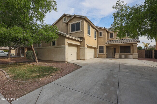 16205 W Gibson Ln Goodyear, AZ 85338 photo 3