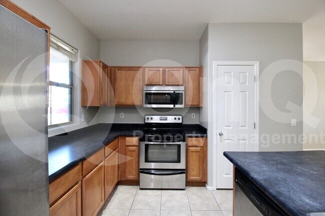45071 Yucca Ln Maricopa, AZ 85139 photo 4