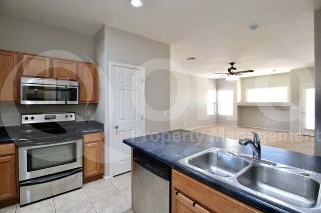 45071 Yucca Ln Maricopa, AZ 85139 photo 3