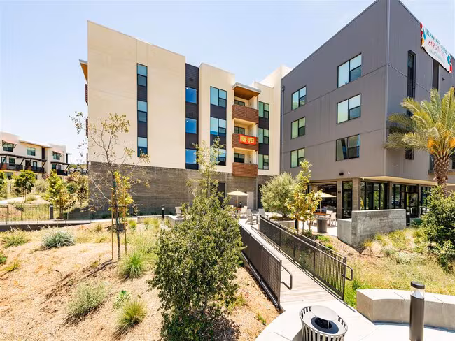 Union Apartments photo 2
