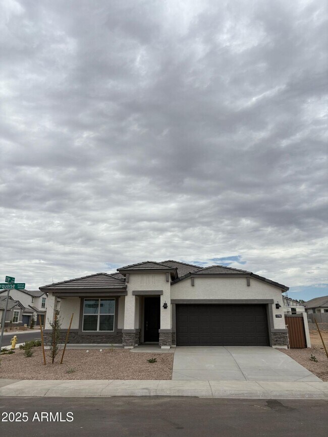 17790 W Turquoise Ave photo 3