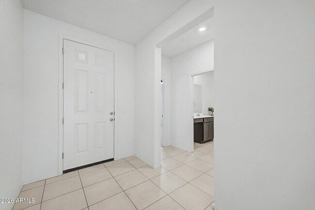 21157 E Canary Wy Queen Creek, AZ 85142 photo 4