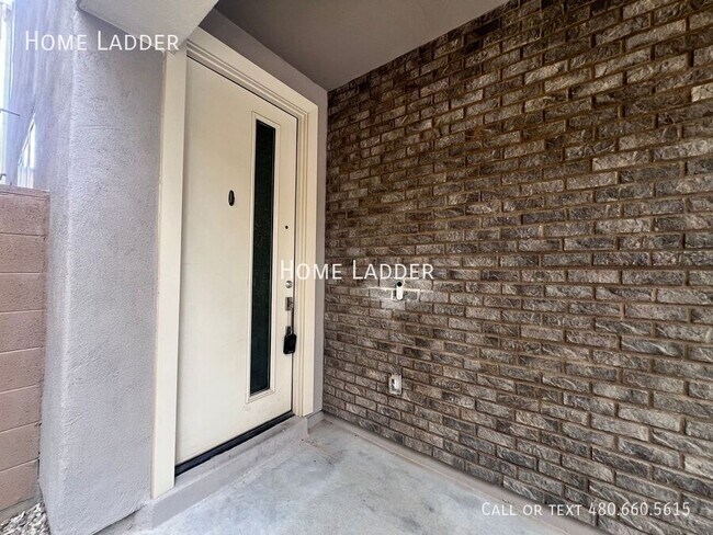 7055 W Jasper Dr Chandler, AZ 85226 photo 2