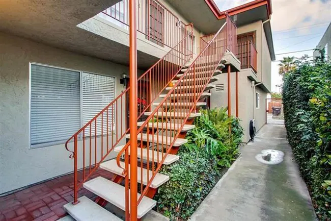 4425 Louisiana St San Diego, CA 92116 photo 2