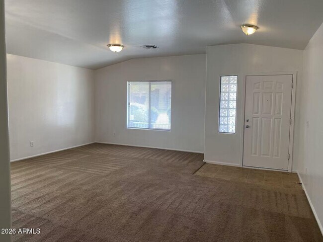 9124 W Heber Rd Tolleson, AZ 85353 photo 4