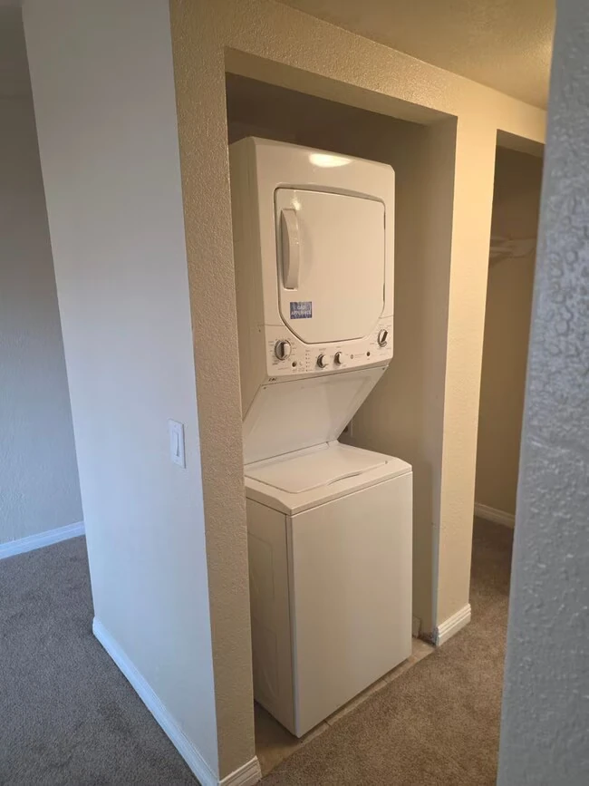 240 W Lincoln Ave Escondido, CA 92026 photo 4