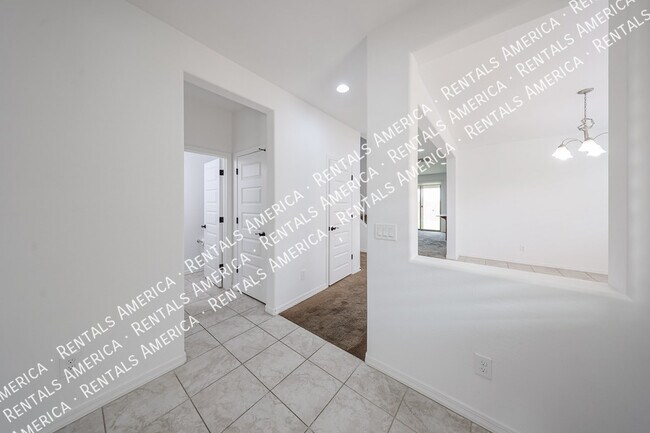 13487 N 174th Ave Surprise, AZ 85388 photo 4
