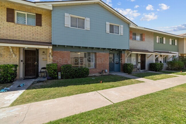 1676 West Campbell Ave Phoenix, AZ 85015 photo 2