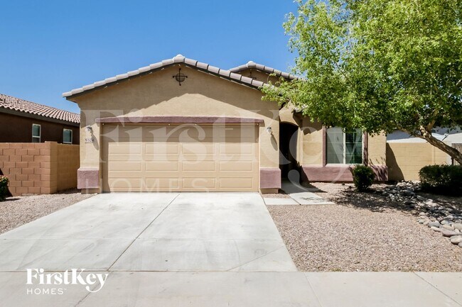 9324 W Jones Ave photo 2