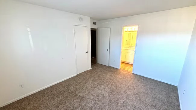 Ranchouse Apartments *First Month Free* photo 5